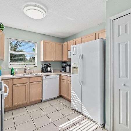 Surfside Paradise Retreat - 3Br And 2Ba Duplex, Grill, Dog Friendly - Close To The Beach! Μελβούρνη Εξωτερικό φωτογραφία