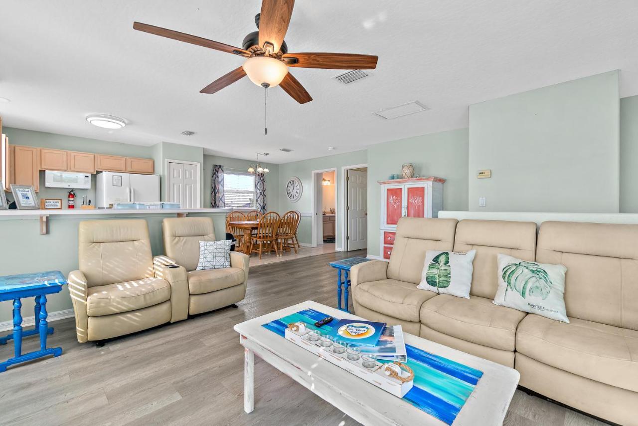 Surfside Paradise Retreat - 3Br And 2Ba Duplex, Grill, Dog Friendly - Close To The Beach! Μελβούρνη Εξωτερικό φωτογραφία